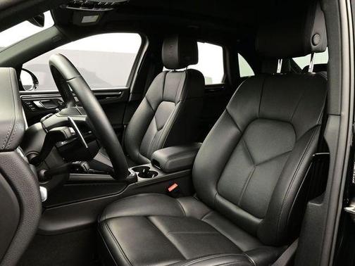 2025 Porsche Macan Macan