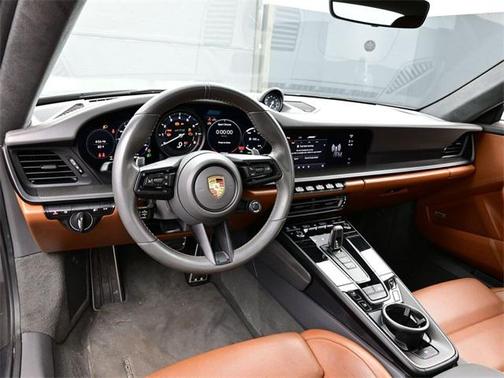 2022 Porsche 911 Carrera 4 GTS