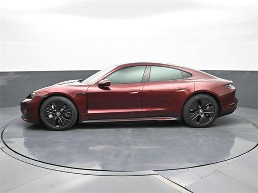 2021 Porsche Taycan Turbo