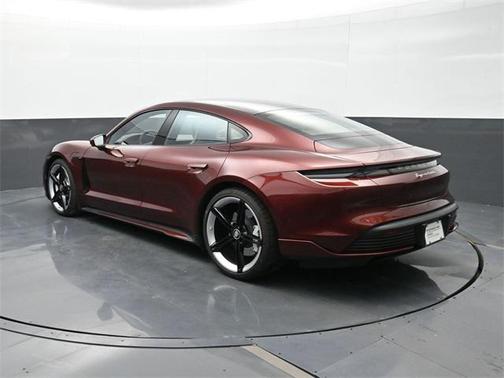 2021 Porsche Taycan Turbo