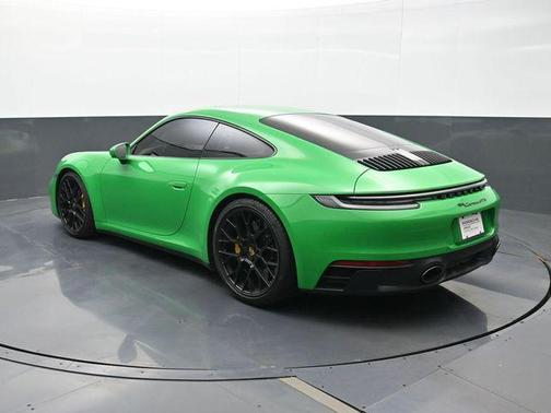 2022 Porsche 911 Carrera GTS