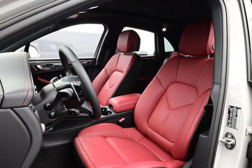 Chalk 2026 Porsche Macan Macan