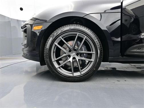 2026 Porsche Macan T