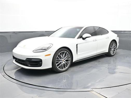 2023 Porsche Panamera Platinum Edition
