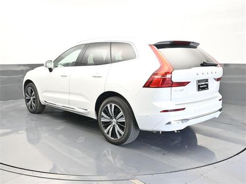 2022 Volvo XC60 B6 Inscription