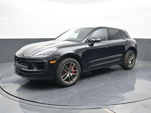 Black 2023 Porsche Macan Macan