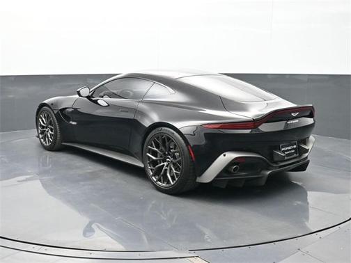 2020 Aston Martin Vantage Base