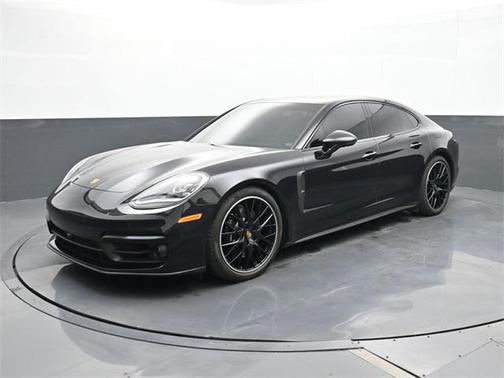 2023 Porsche Panamera 4