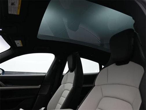 2025 Porsche Taycan 4S