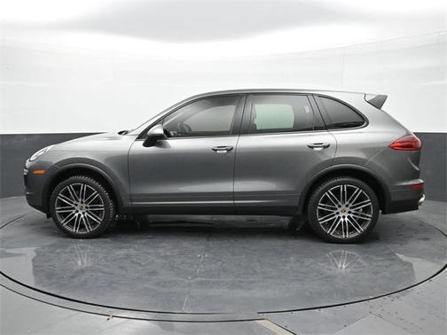 2016 Porsche Cayenne Base
