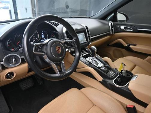 2016 Porsche Cayenne Base