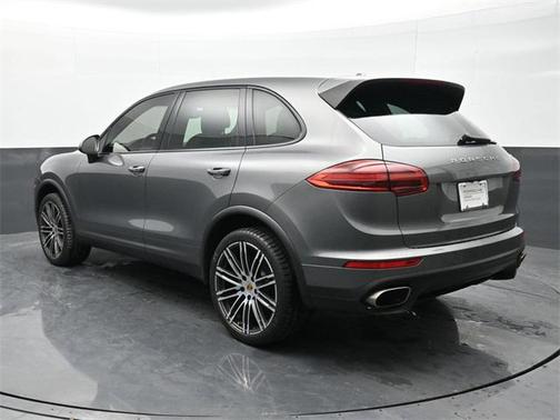 2016 Porsche Cayenne Base