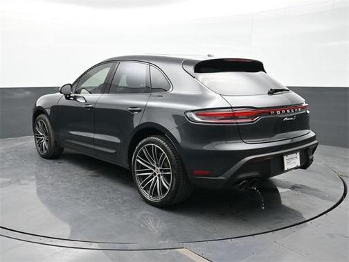 2024 Porsche Macan Base