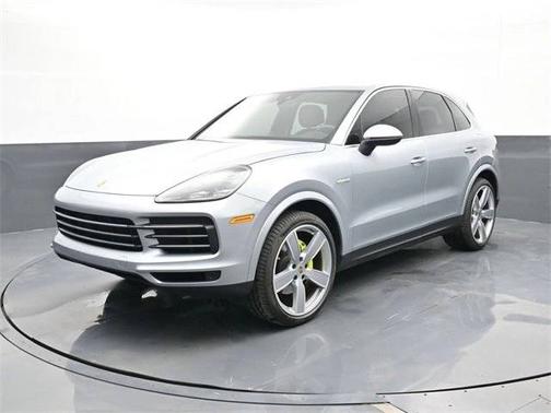 2022 Porsche Cayenne 