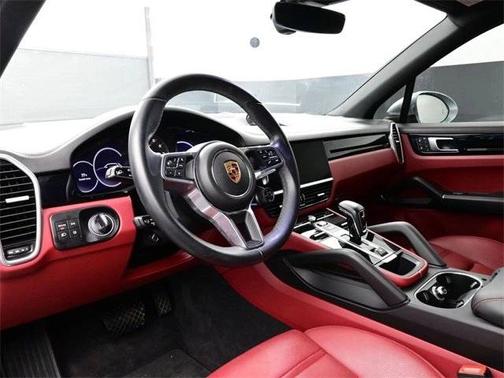 2022 Porsche Cayenne 