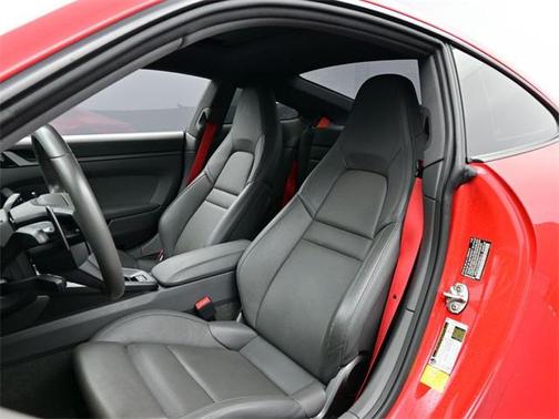 2021 Porsche 911 Carrera