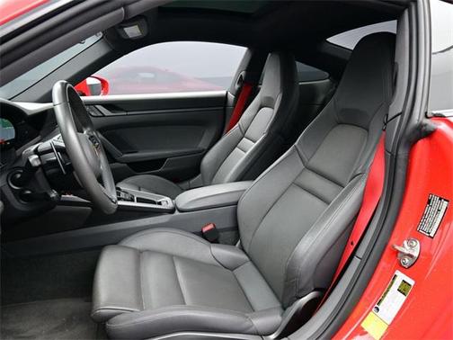 2021 Porsche 911 Carrera