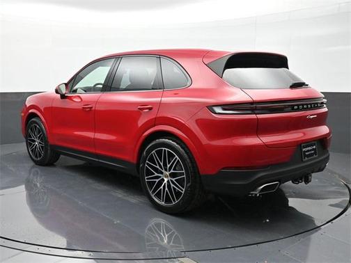 2024 Porsche Cayenne Base (Tiptronic)