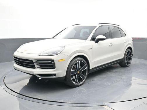 2022 Porsche Cayenne Cayenne E-Hybrid Platinum Edition