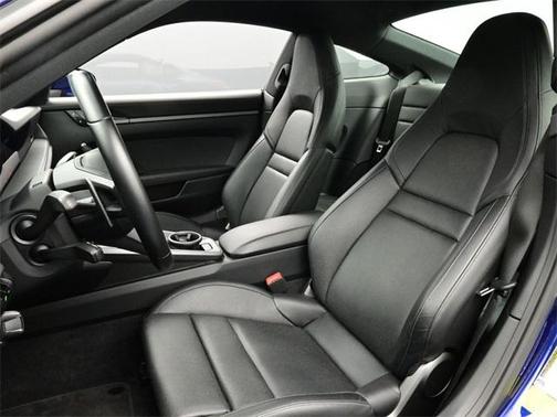 2021 Porsche 911 Carrera