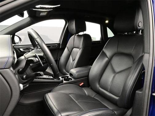 2023 Porsche Macan T