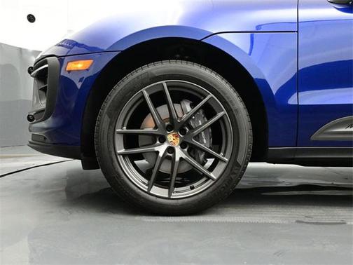 2023 Porsche Macan T