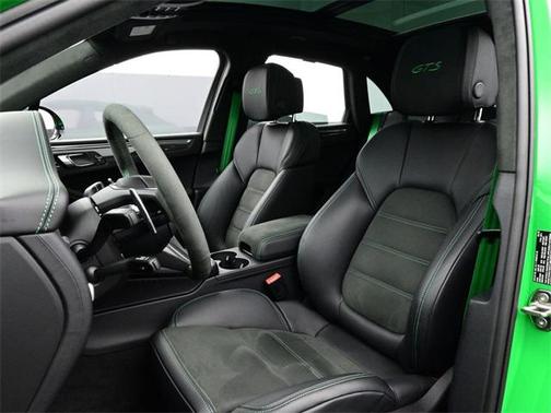 2025 Porsche Macan GTS