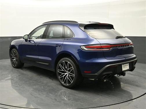 2024 Porsche Macan Base