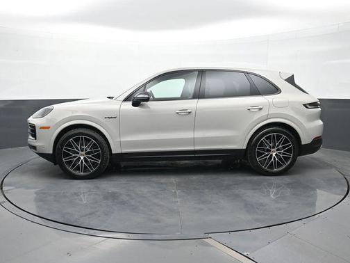 Chalk 2026 Porsche Cayenne Cayenne E-Hybrid