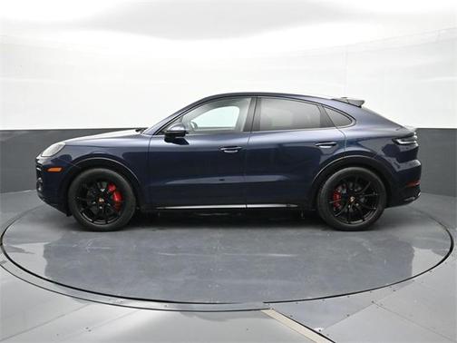 2025 Porsche Cayenne GTS