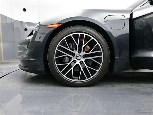2022 Porsche Taycan 