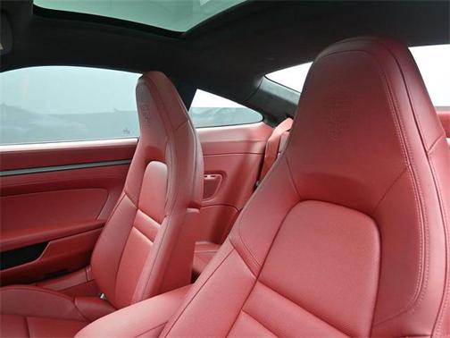 2024 Porsche 911 Carrera