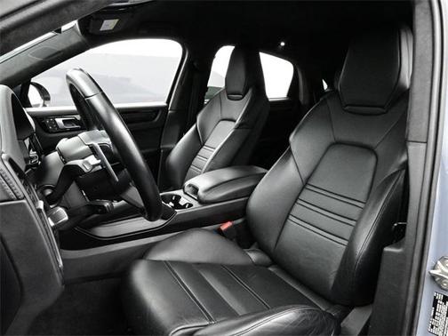 2023 Porsche Cayenne Turbo GT