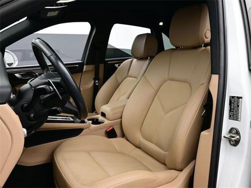 2022 Porsche Macan S