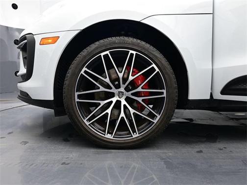 2022 Porsche Macan S