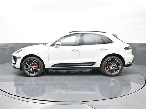 2022 Porsche Macan S