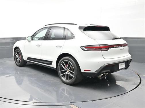 2022 Porsche Macan S