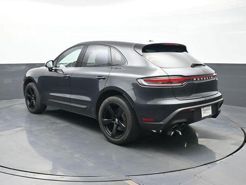 Volcano Grey Metallic 2023 Porsche Macan Macan
