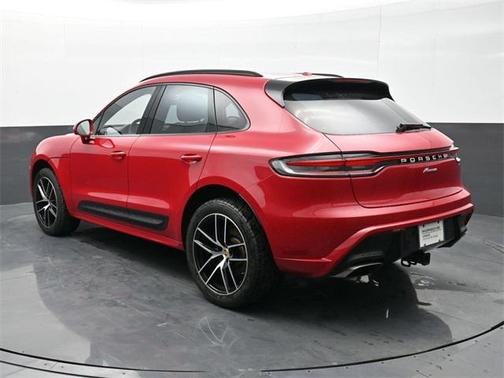2022 Porsche Macan Base