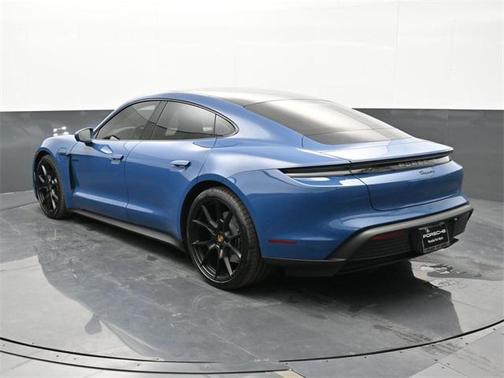 2025 Porsche Taycan 