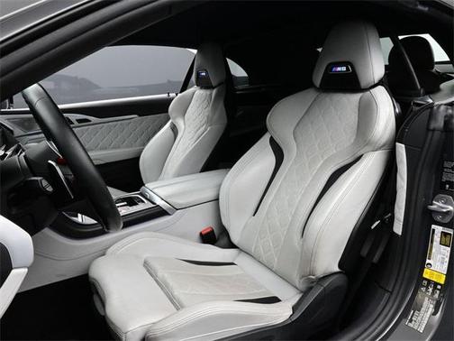 2020 BMW M8 Base
