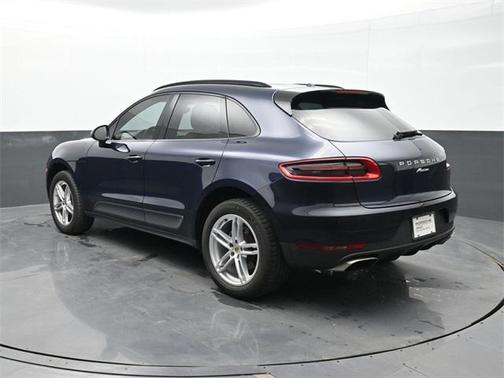 2018 Porsche Macan Base