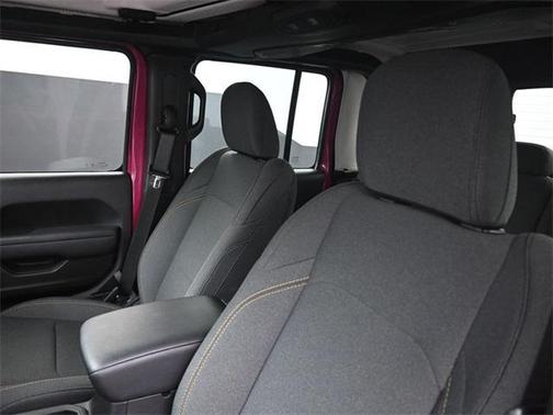 2024 Jeep Gladiator Nighthawk