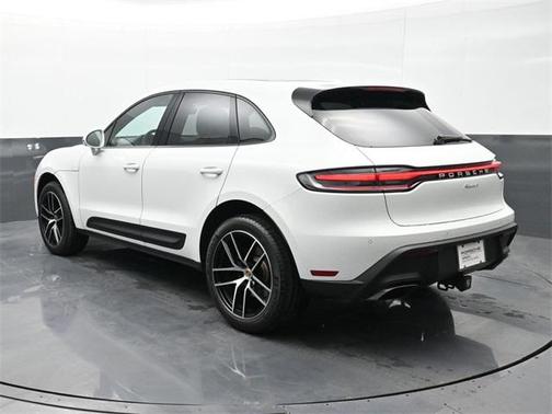 2024 Porsche Macan Base