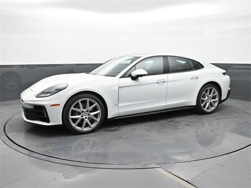 2024 Porsche Panamera 4