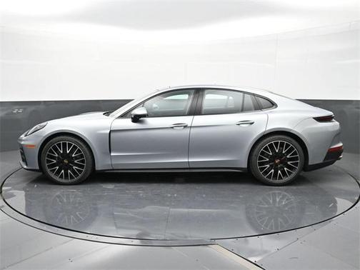 2025 Porsche Panamera