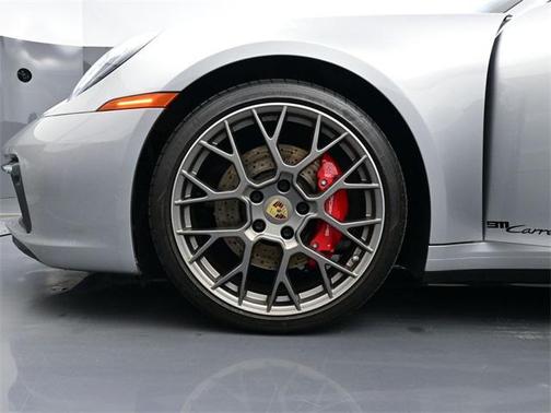 2020 Porsche 911 Carrera S