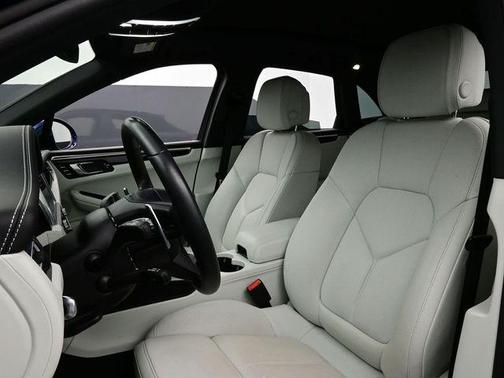 2024 Porsche Macan S