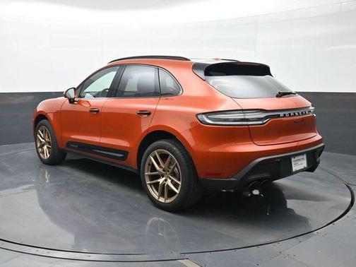 Papaya Metallic 2023 Porsche Macan Macan