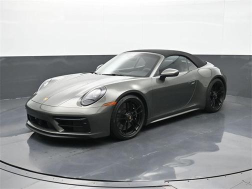 2024 Porsche 911 Carrera 4 GTS